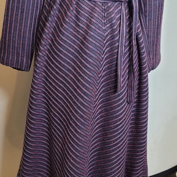 Vintage Shirt Dress Amy Adams Stripe Belted Tie Neck Collared Purple Black 60s - Picture 4 of 9